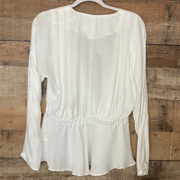 Express Deep V Neck Long Sleeve Blouse White Size Medium NWT - Picture 7 of 10